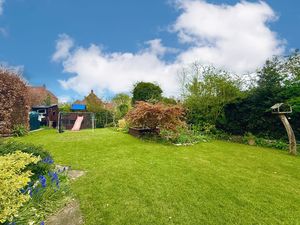 Photo 11- click for photo gallery